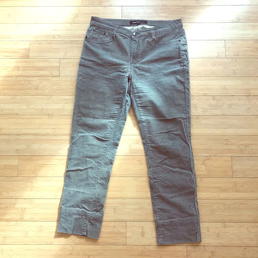 Geisha Jeans Collection Size XL Black & White